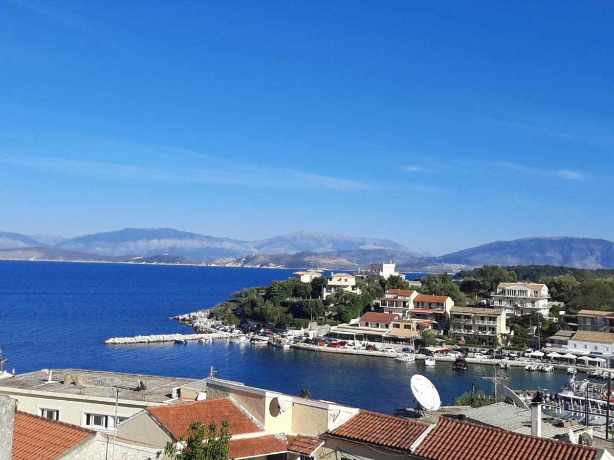 Villa Solaris Methea- Luxury By The Castle *