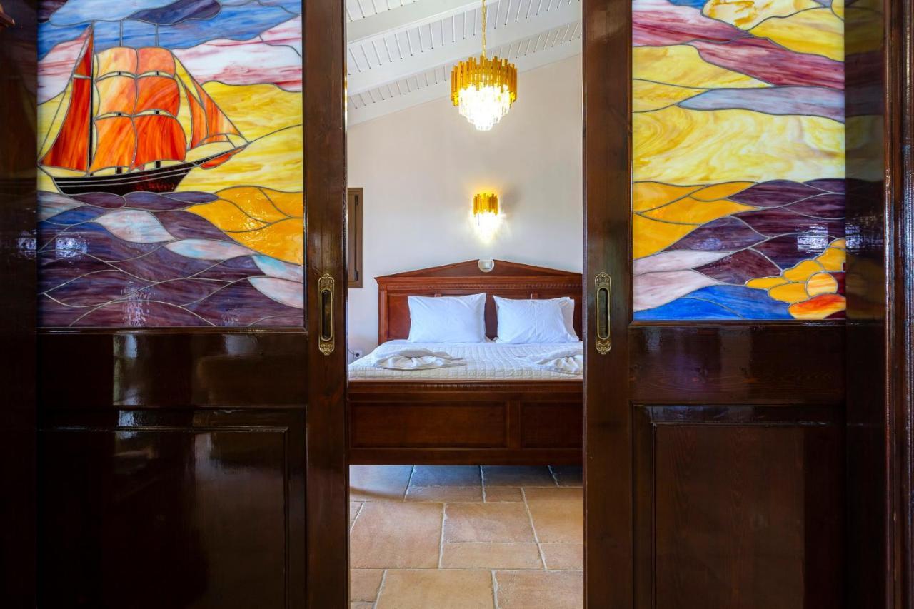 Villa Solaris Methea- Luxury By The Castle Kassiopi