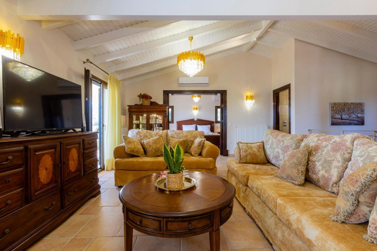 Solaris Methea- Luxury By The Castle Villa *