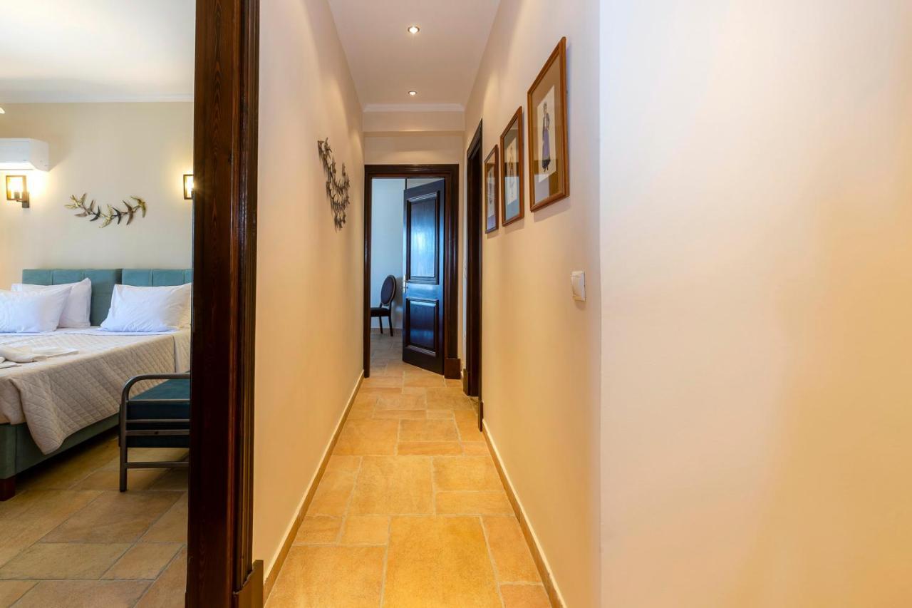 Solaris Methea- Luxury By The Castle וילה קאסיופי